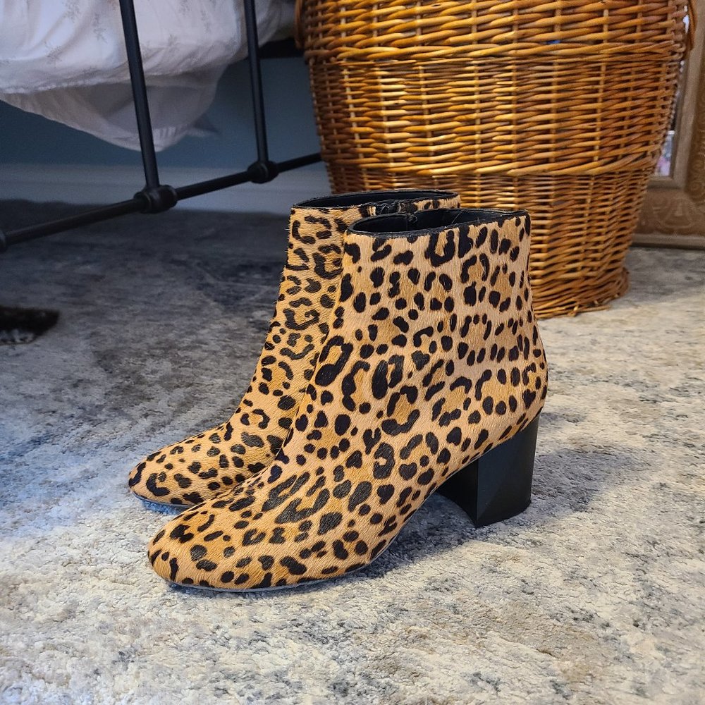 Kendall & Kylie leopard print boots